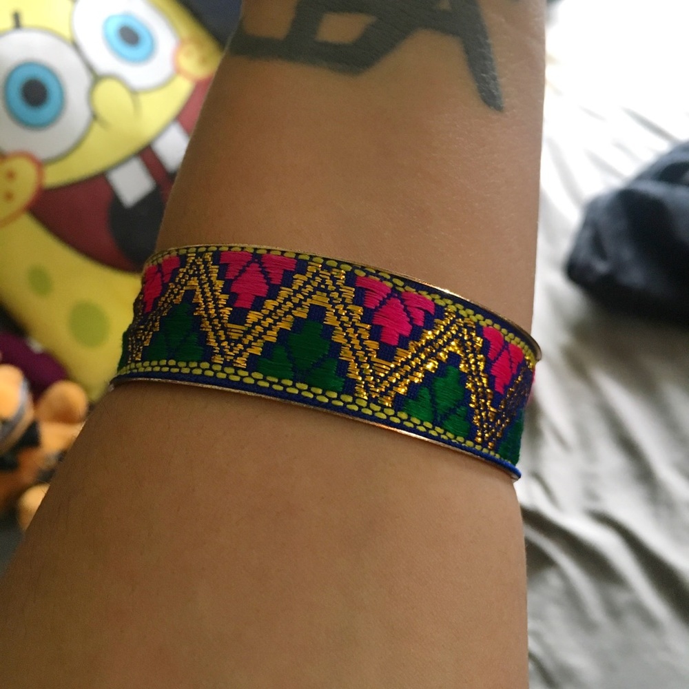 Colorful bangle